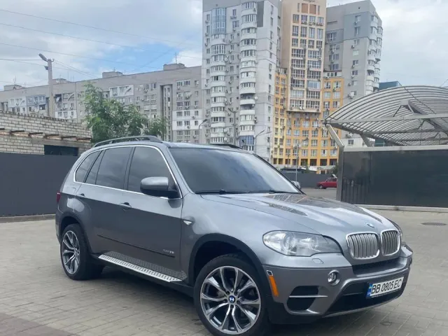 BMW X5 - фото 4