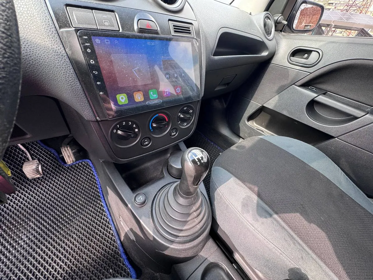 Ford Fiesta ST - фото 21