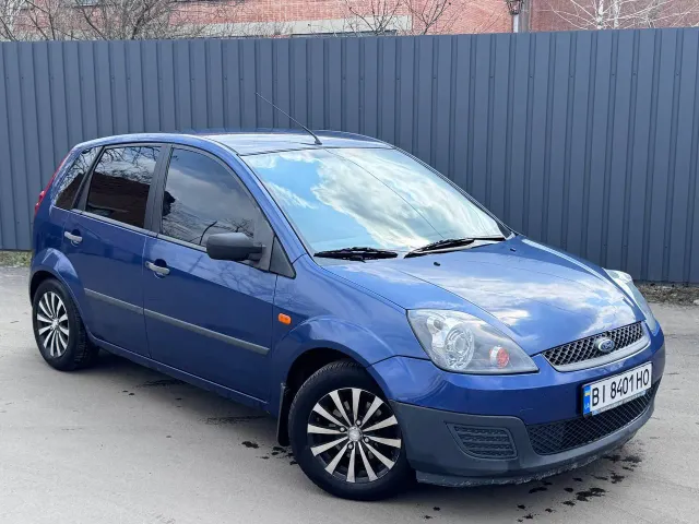 Ford Fiesta ST - фото 1