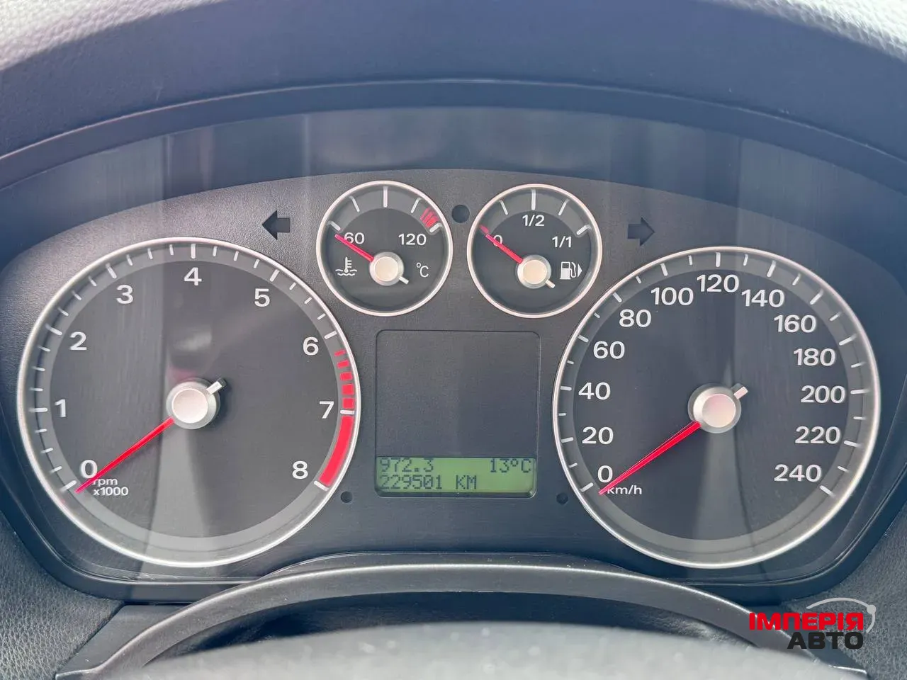 Ford C-MAX - фото 23