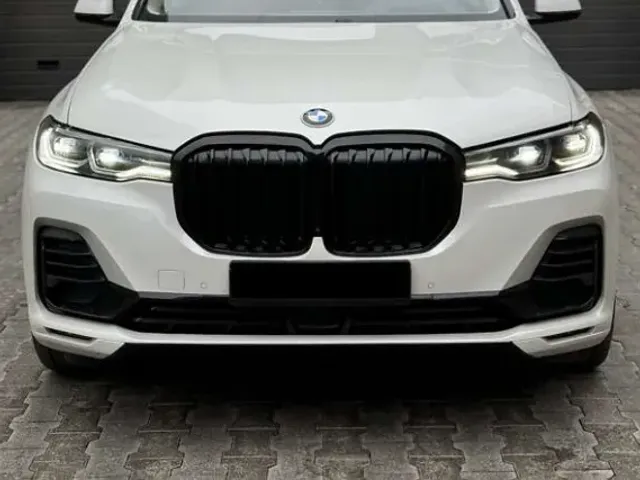 BMW X7 - фото 3
