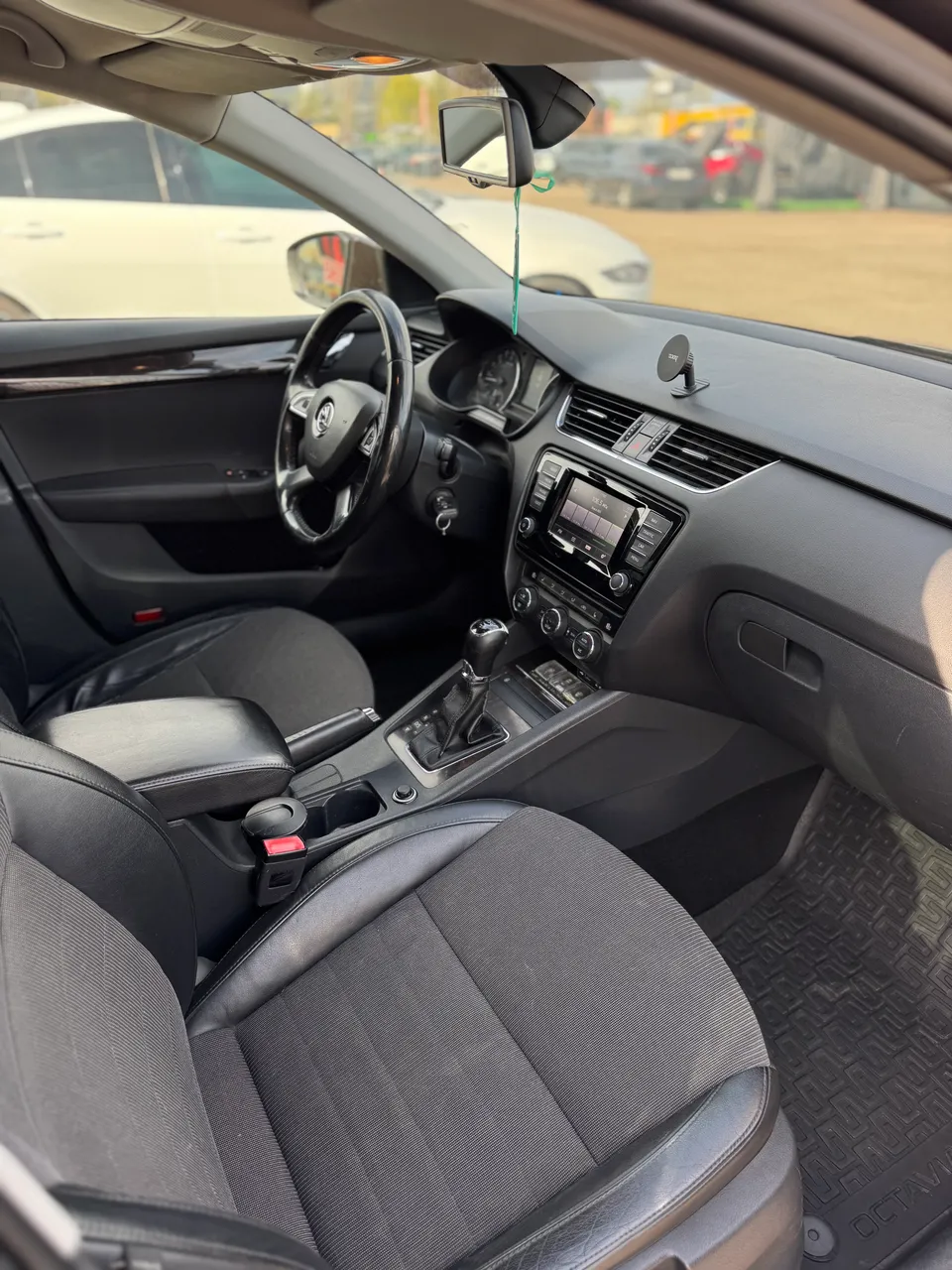 Skoda Octavia - фото 17