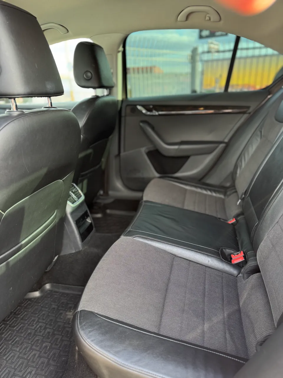 Skoda Octavia - фото 9