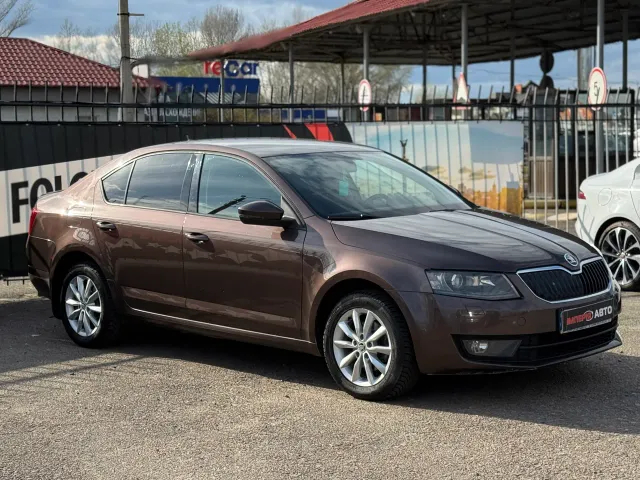 Skoda Octavia - фото 3