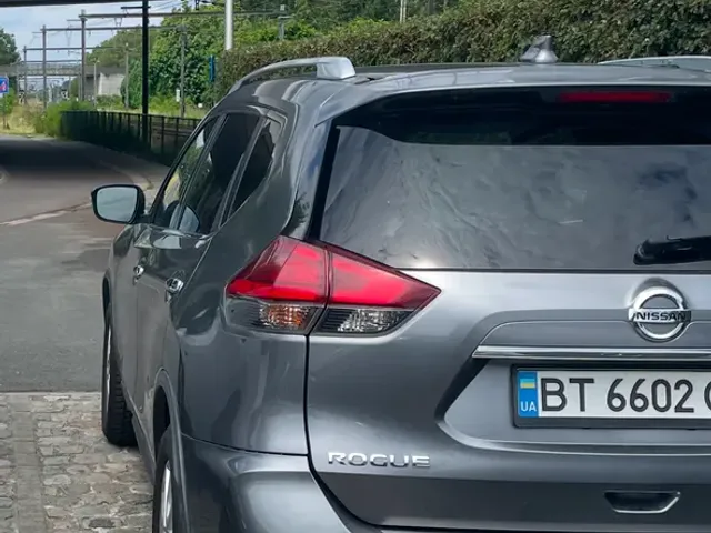 Nissan Rogue - фото 1