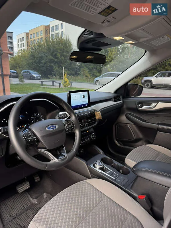 Ford Escape - фото 10