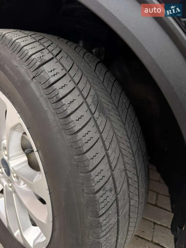 Ford Escape - фото 4