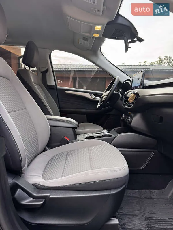 Ford Escape - фото 14