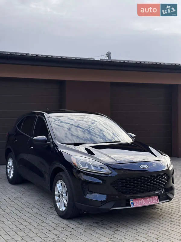 Ford Escape - фото 1