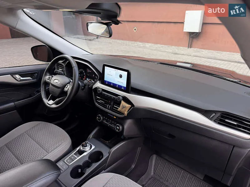 Ford Escape - фото 15