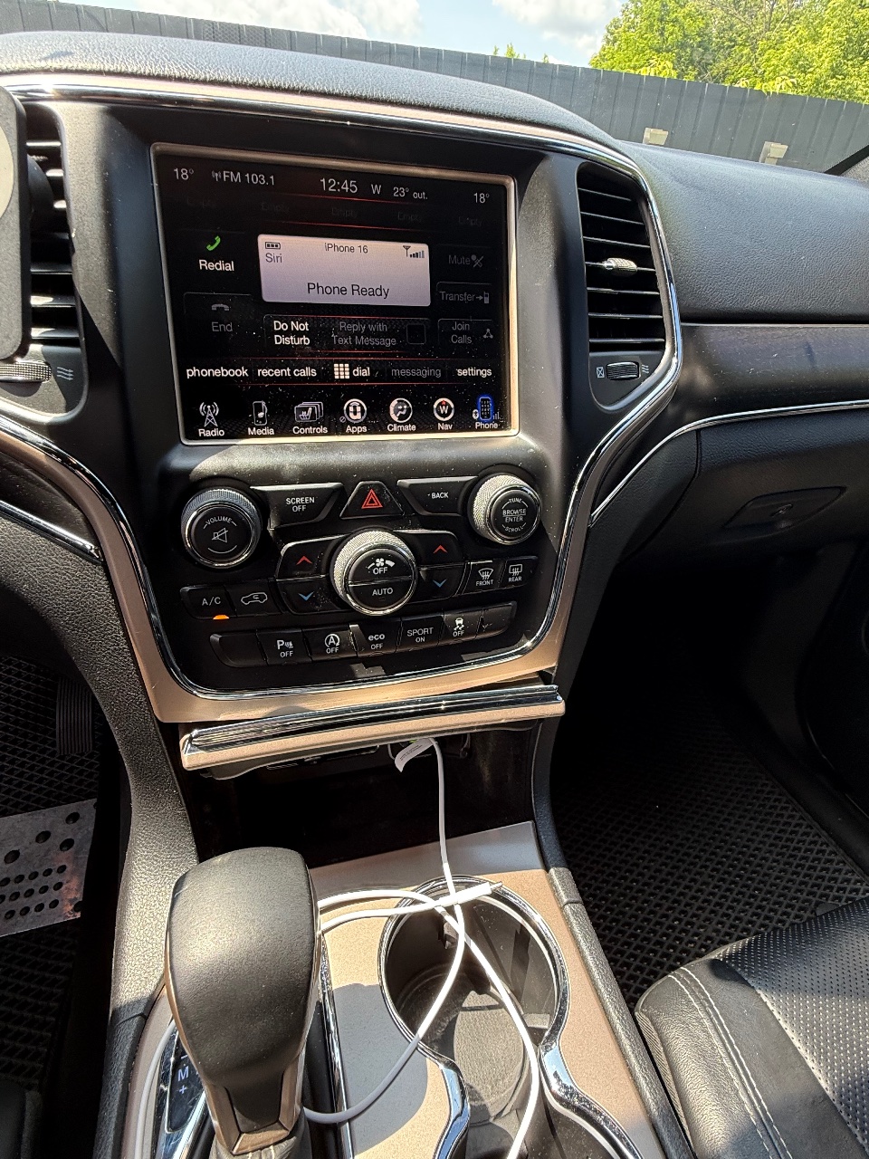 Jeep Grand Cherokee - фото 15