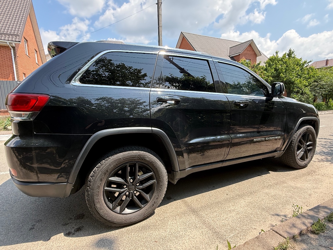Jeep Grand Cherokee - фото 9