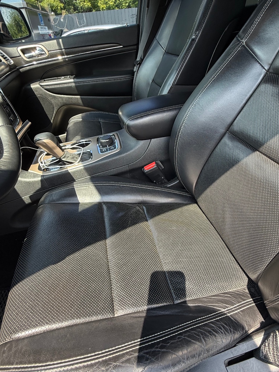 Jeep Grand Cherokee - фото 12