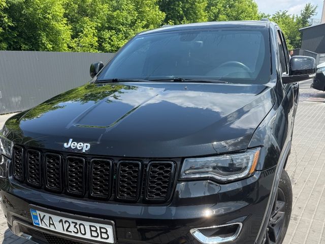 Jeep Grand Cherokee - фото 4