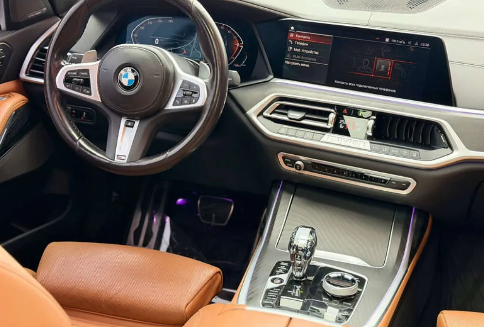BMW X7 - фото 7