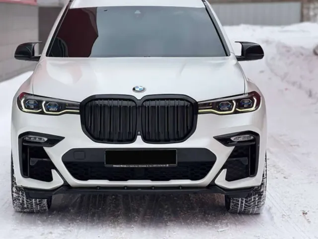 BMW X7 - фото 3