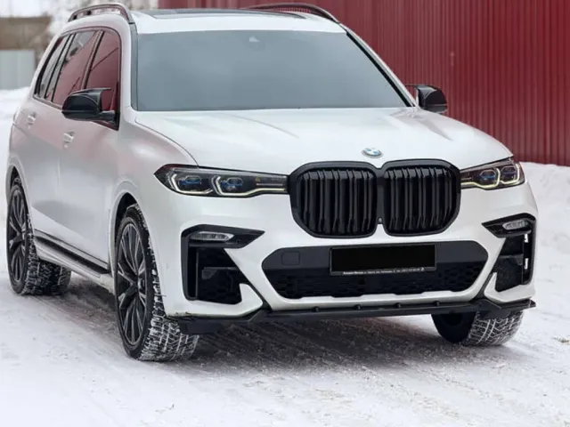 BMW X7 - фото 2