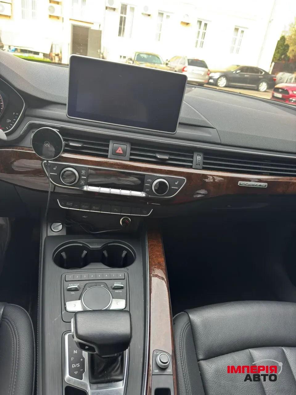 Audi A4 - фото 6