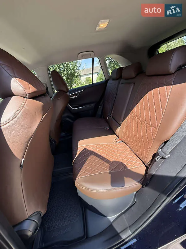Toyota RAV4 - фото 20