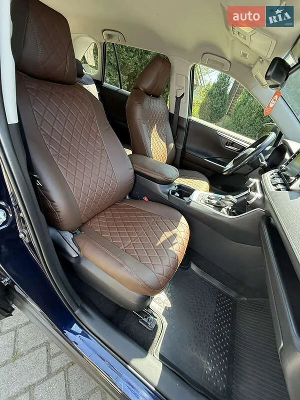 Toyota RAV4 - фото 25