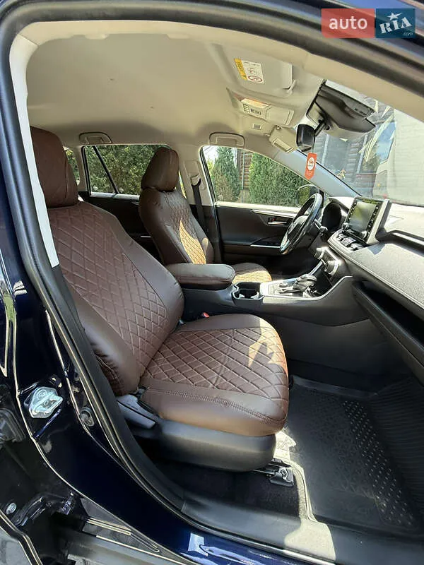 Toyota RAV4 - фото 27