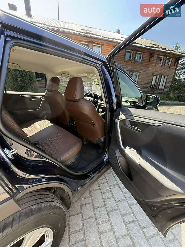 Toyota RAV4 - фото 24