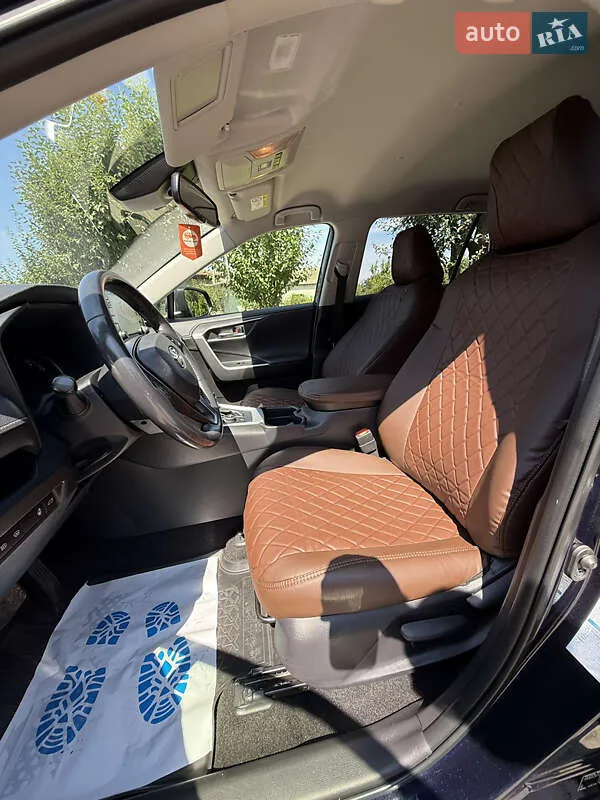 Toyota RAV4 - фото 17