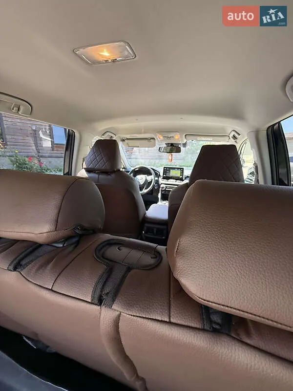 Toyota RAV4 - фото 22