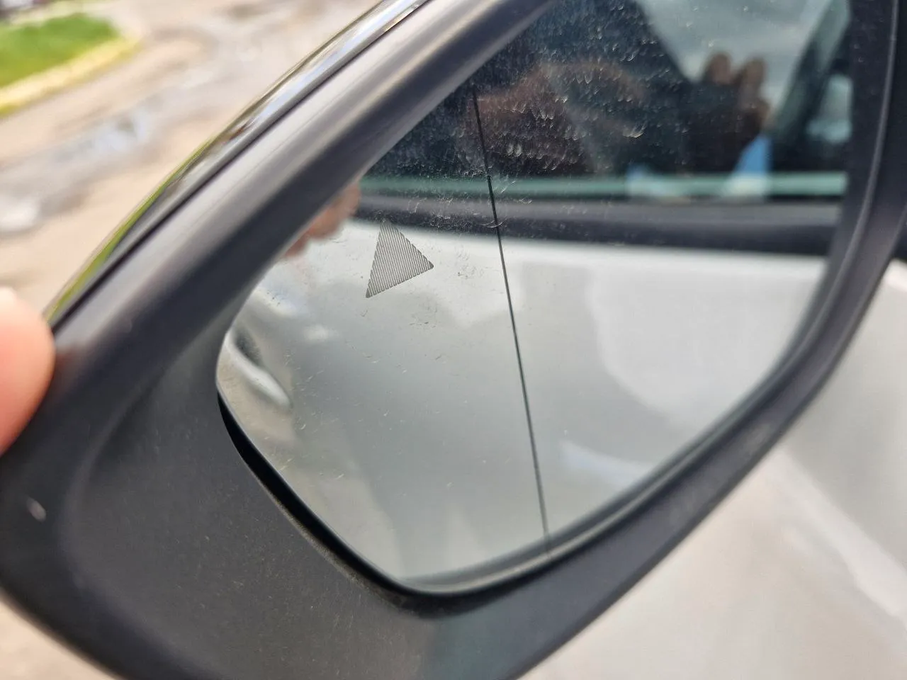 Mazda MX-30 - фото 9