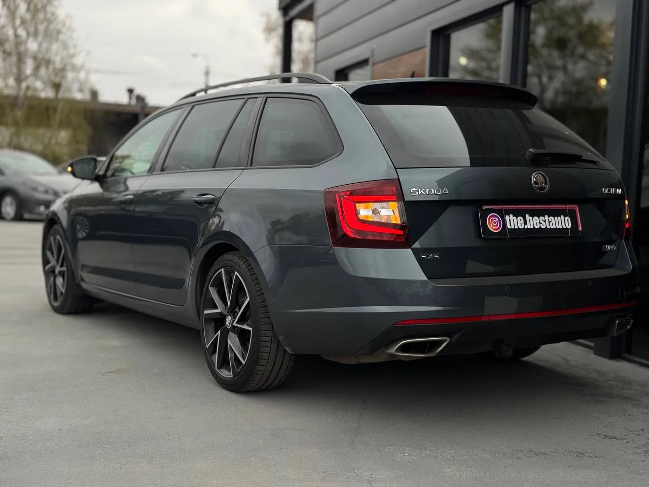 Skoda Octavia - фото 12