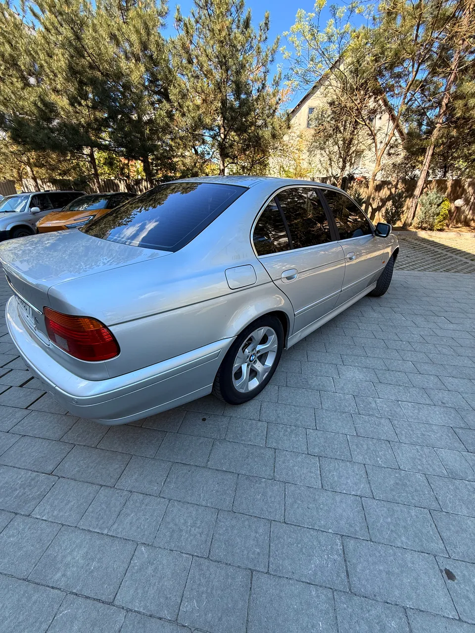 BMW 5 серії - фото 3