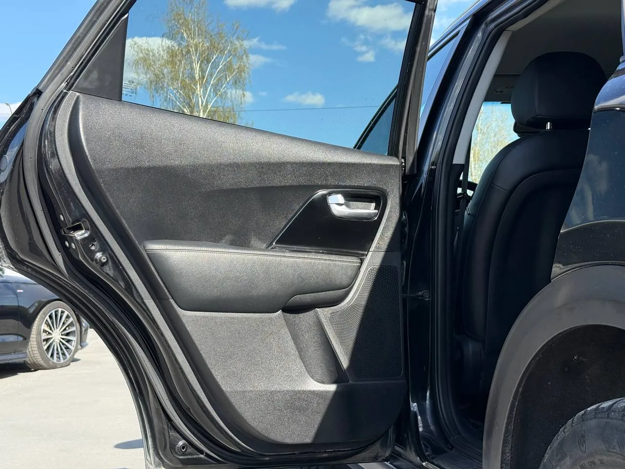 Kia Niro - фото 35