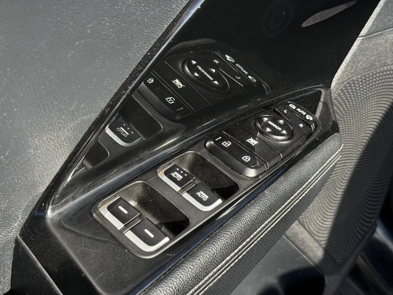 Kia Niro - фото 19