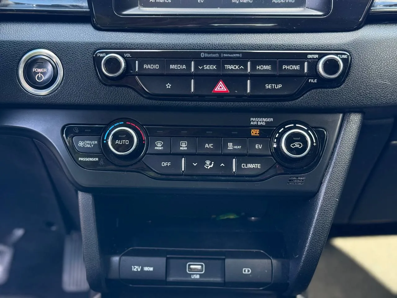 Kia Niro - фото 31