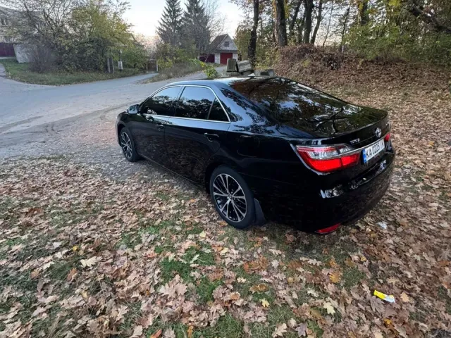 Toyota Camry - фото 4