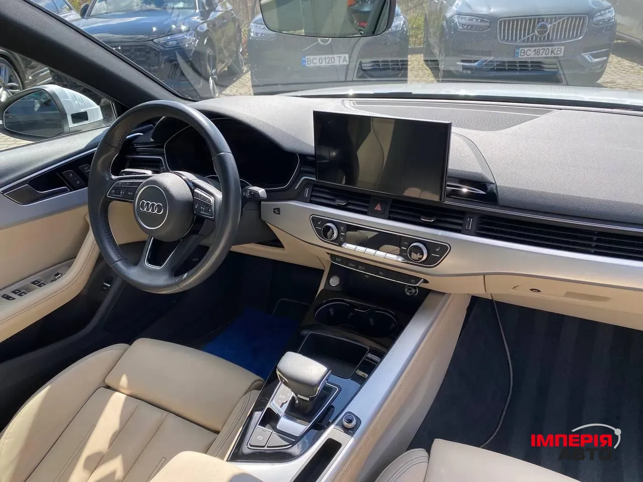 Audi A4 - фото 5