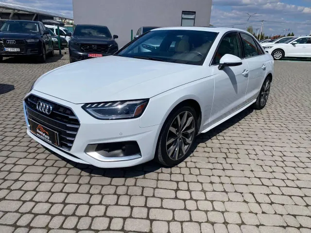 Audi A4 - фото 3