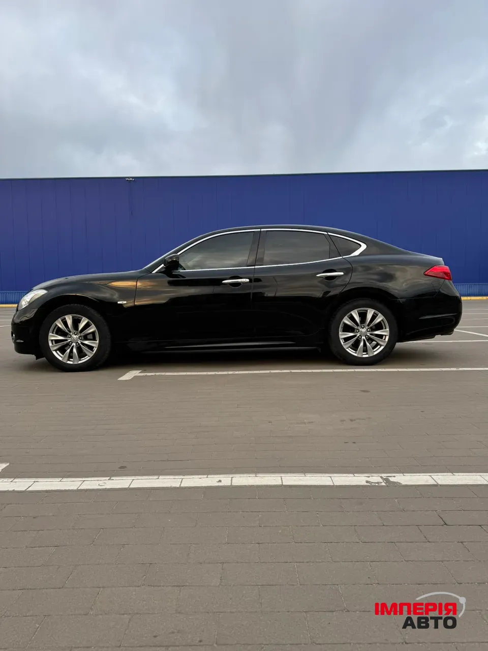 Infiniti M - фото 2