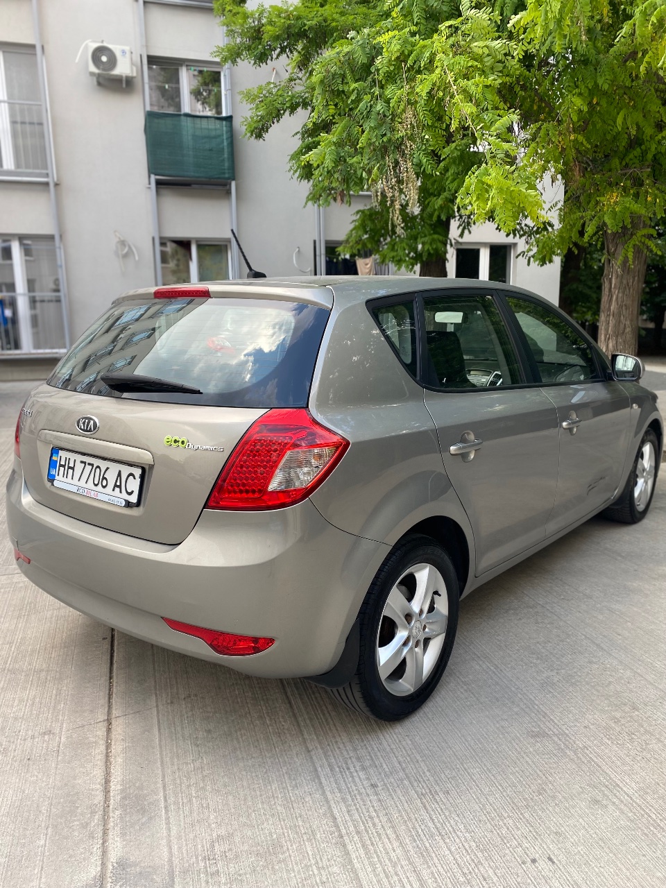 Kia Ceed - фото 8