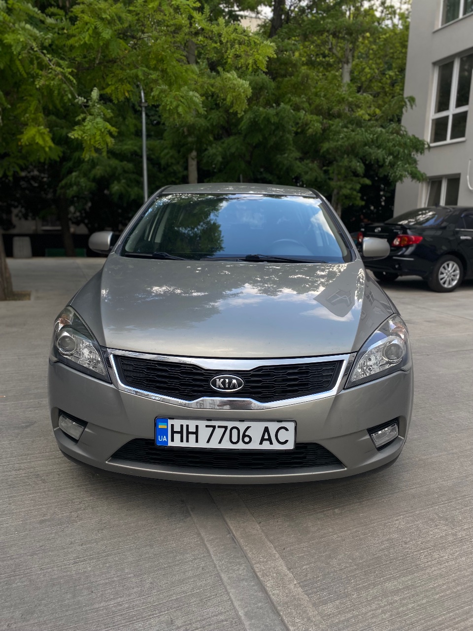 Kia Ceed - фото 1
