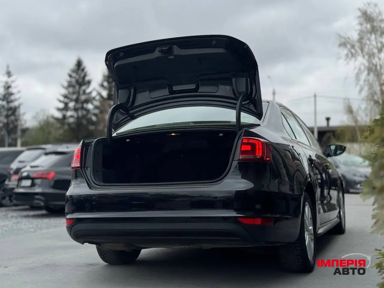 Volkswagen Jetta - фото 20