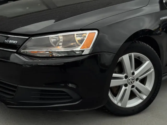 Volkswagen Jetta - фото 4