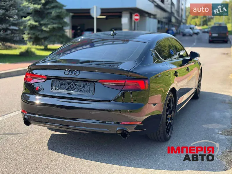 Audi A5 - фото 12