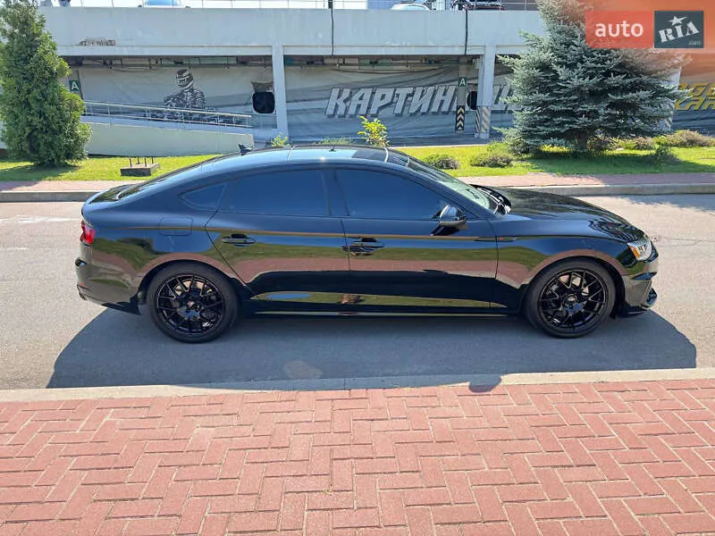 Audi A5 - фото 8