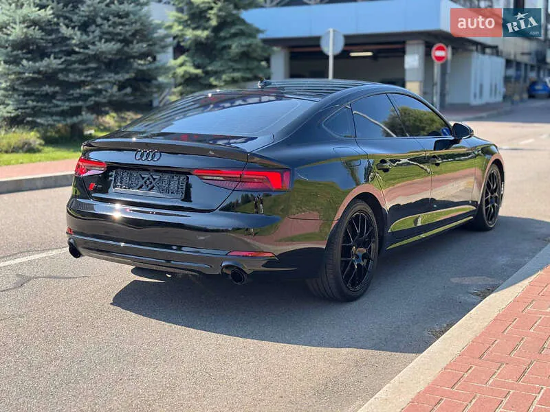 Audi A5 - фото 9