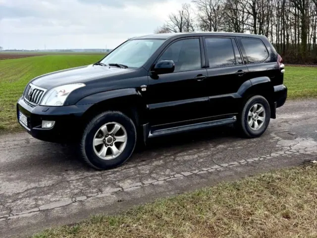 Toyota Land Cruiser Prado - фото 3
