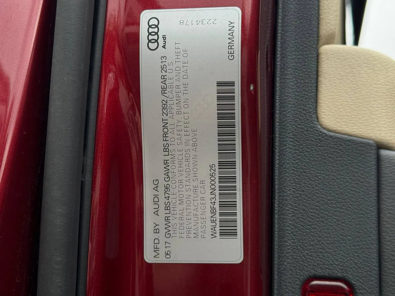 Audi A4 - фото 89