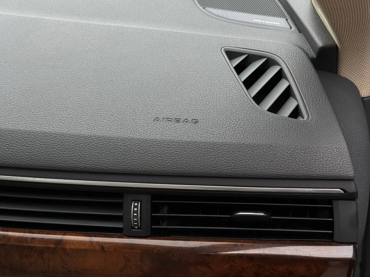 Audi A4 - фото 86