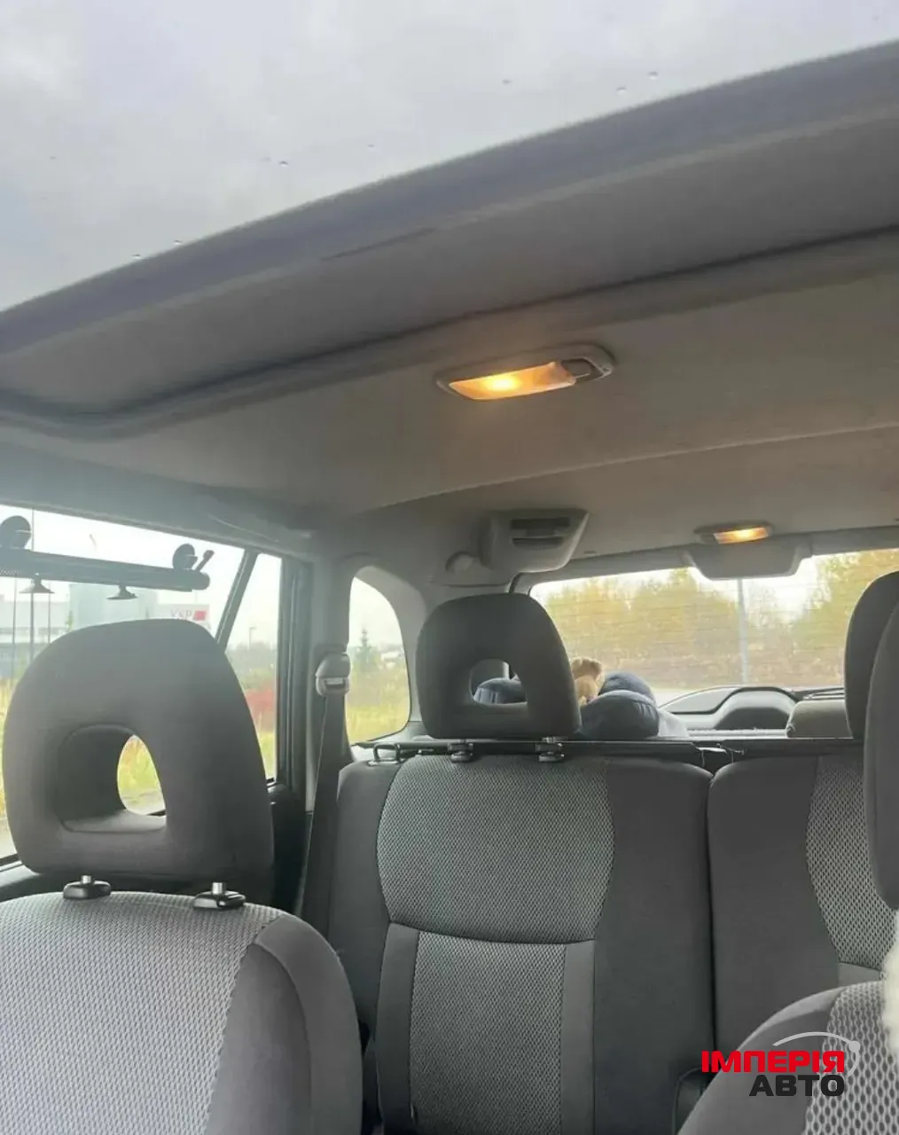 Toyota RAV4 - фото 6