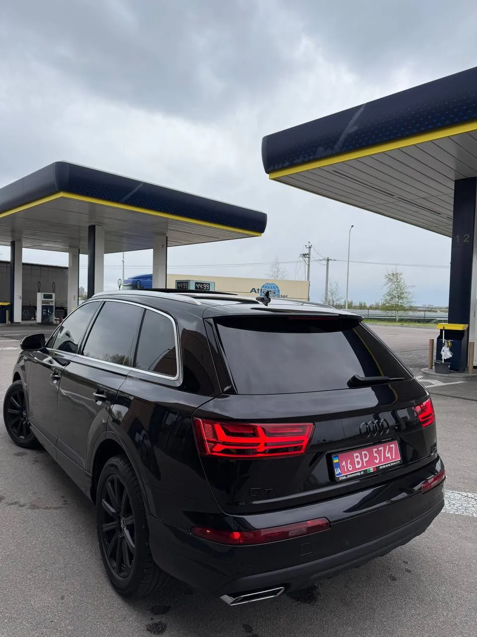 Audi Q7 - фото 3